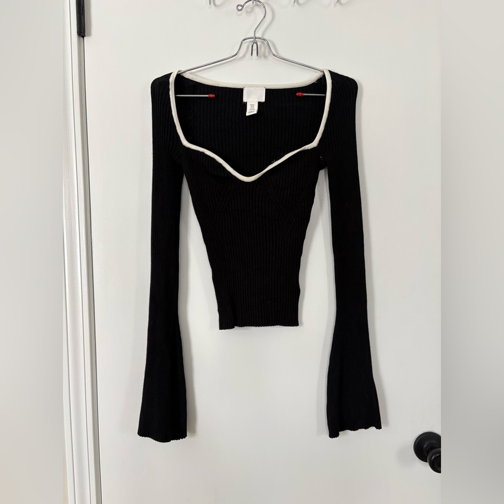 H&M Black and White Tight Fitted Ribbed Long Bell Sleeve Top Snatched XS